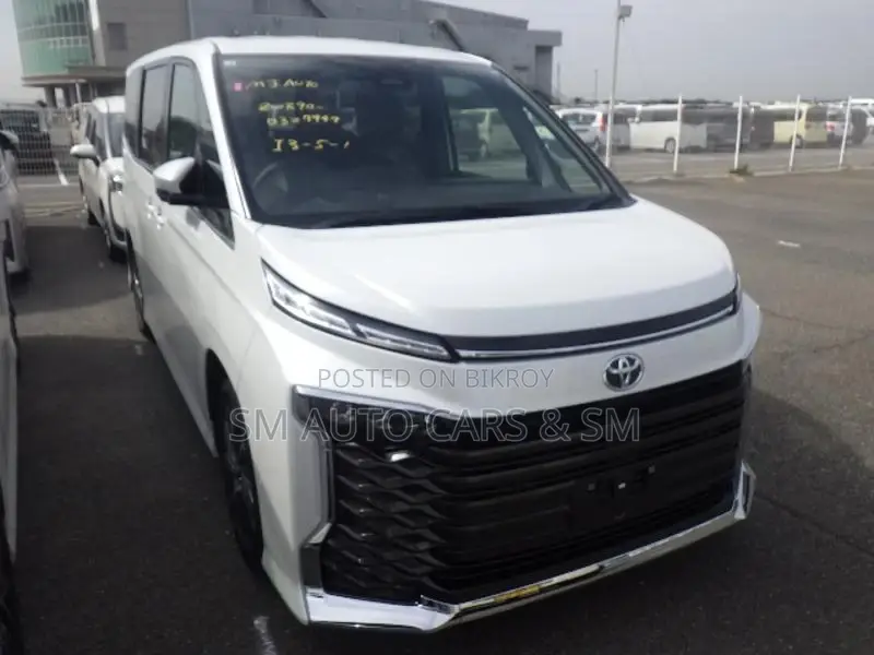 Toyota Voxy Hybrid SZ Pearl New 2026