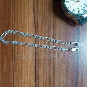 ইতালিয়ান রুপার ব্রেসলেট।