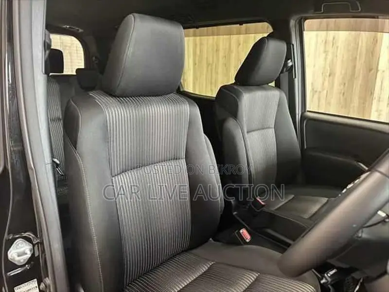 Toyota Voxy Hybrid ZS KIRAMEKI 2020