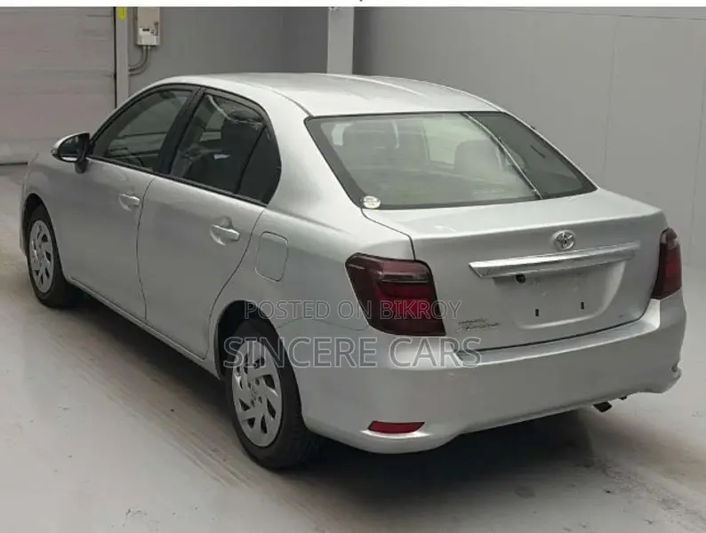 Toyota Axio EX NON-HYB 4POINT 2022