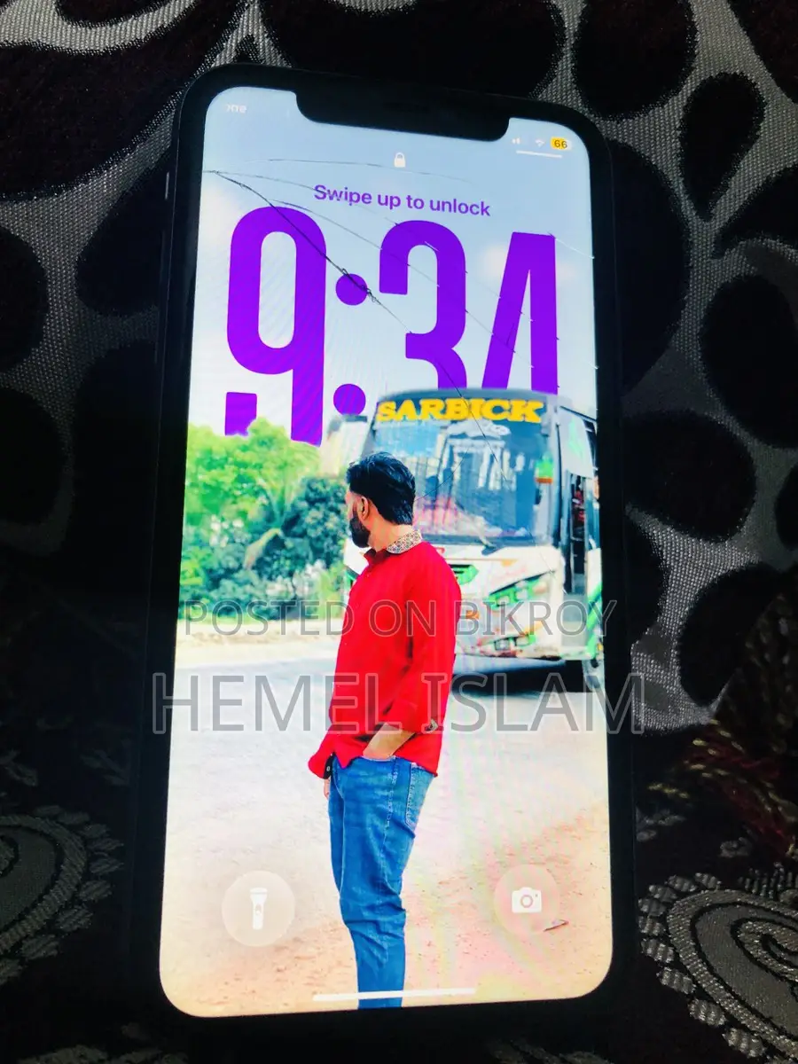 Apple iPhone 11 (Used)