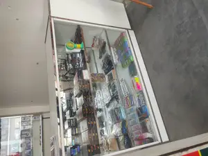 Counter table for mobile servicing shop.
