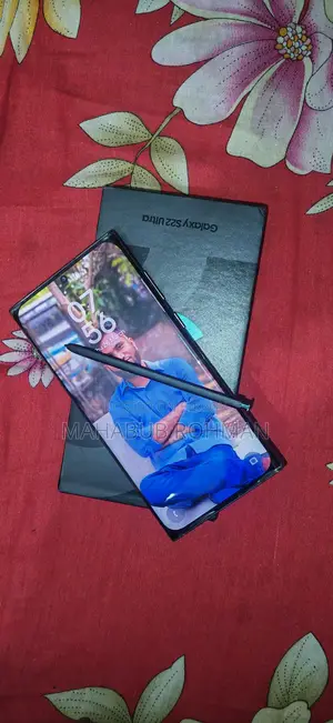 Samsung Galaxy S22 Ultra . (ব্যবহৃত)
