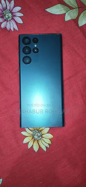 Samsung Galaxy S22 Ultra . (ব্যবহৃত)