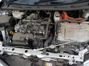 Toyota Axio HYBRID EX PKG 2020