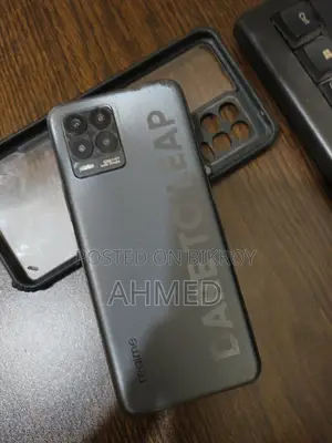 Realme 8 Pro 6+4 gb 128 (Used)