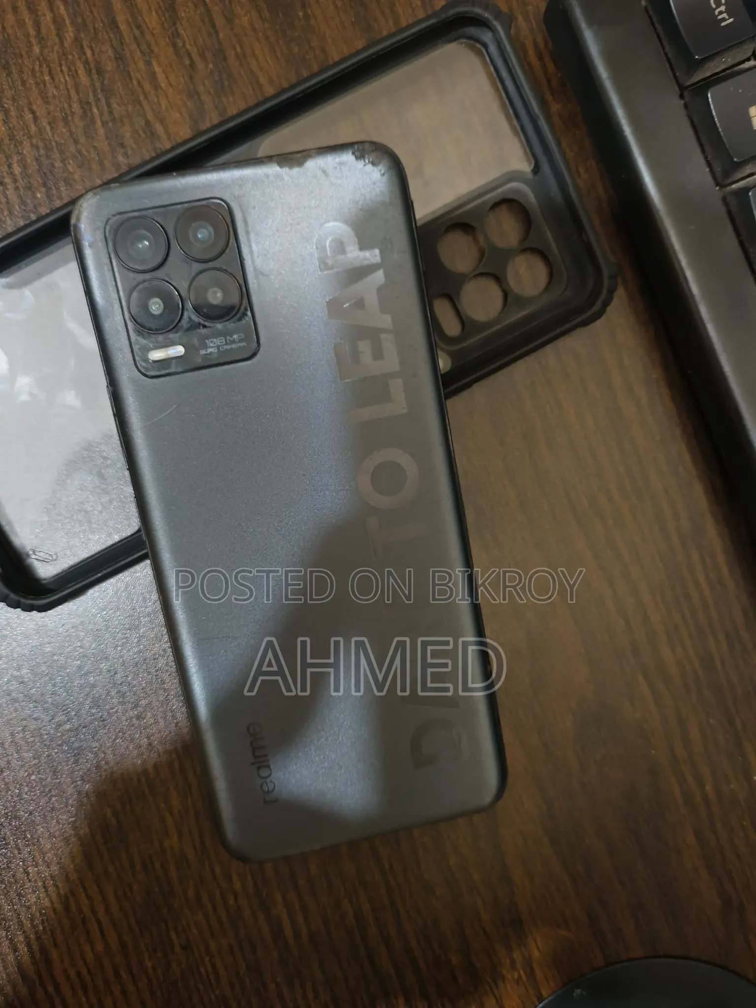Realme 8 Pro 6+4 gb 128 (Used)