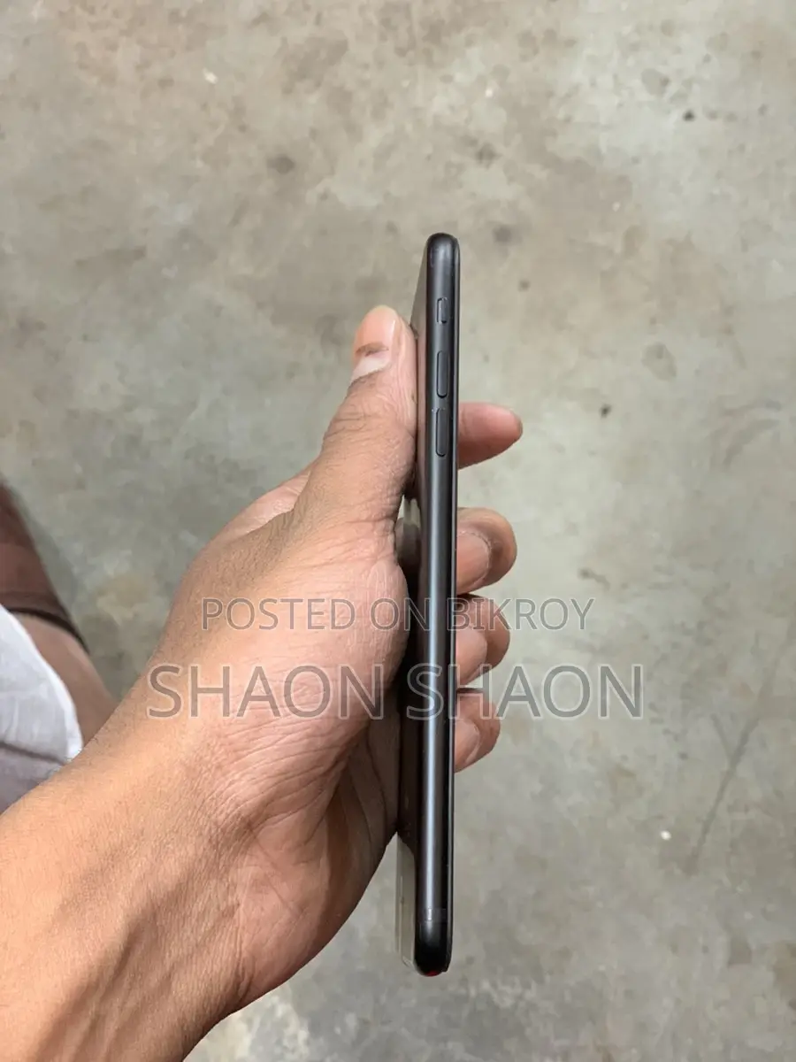 Apple iPhone 7 Plus almost new (Used)