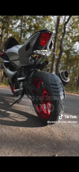 Suzuki GSX R150 ABS . 2022