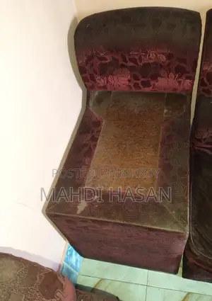 ফোমের সোফা