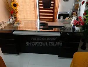 Boss Table