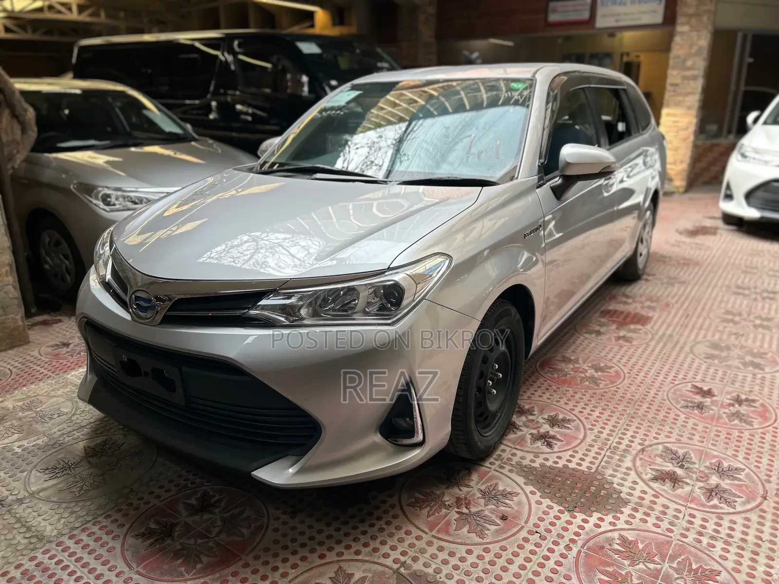 Toyota Fielder EX PKG SILVER / 2020