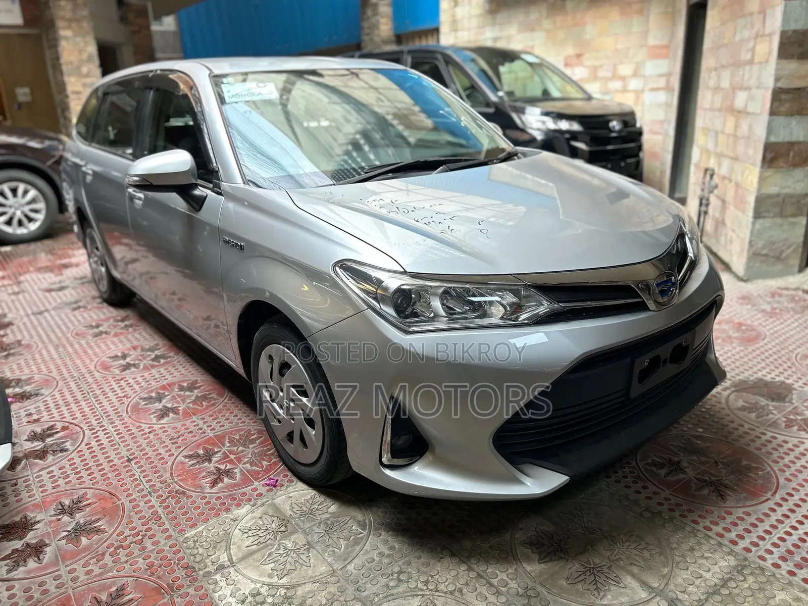 Toyota Fielder EX PKG SILVER / 2020