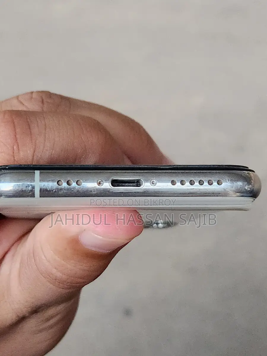 Apple iPhone 11 Pro (Used)