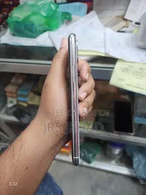 Apple iPhone X (Used)