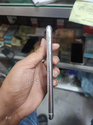 Apple iPhone X (Used)