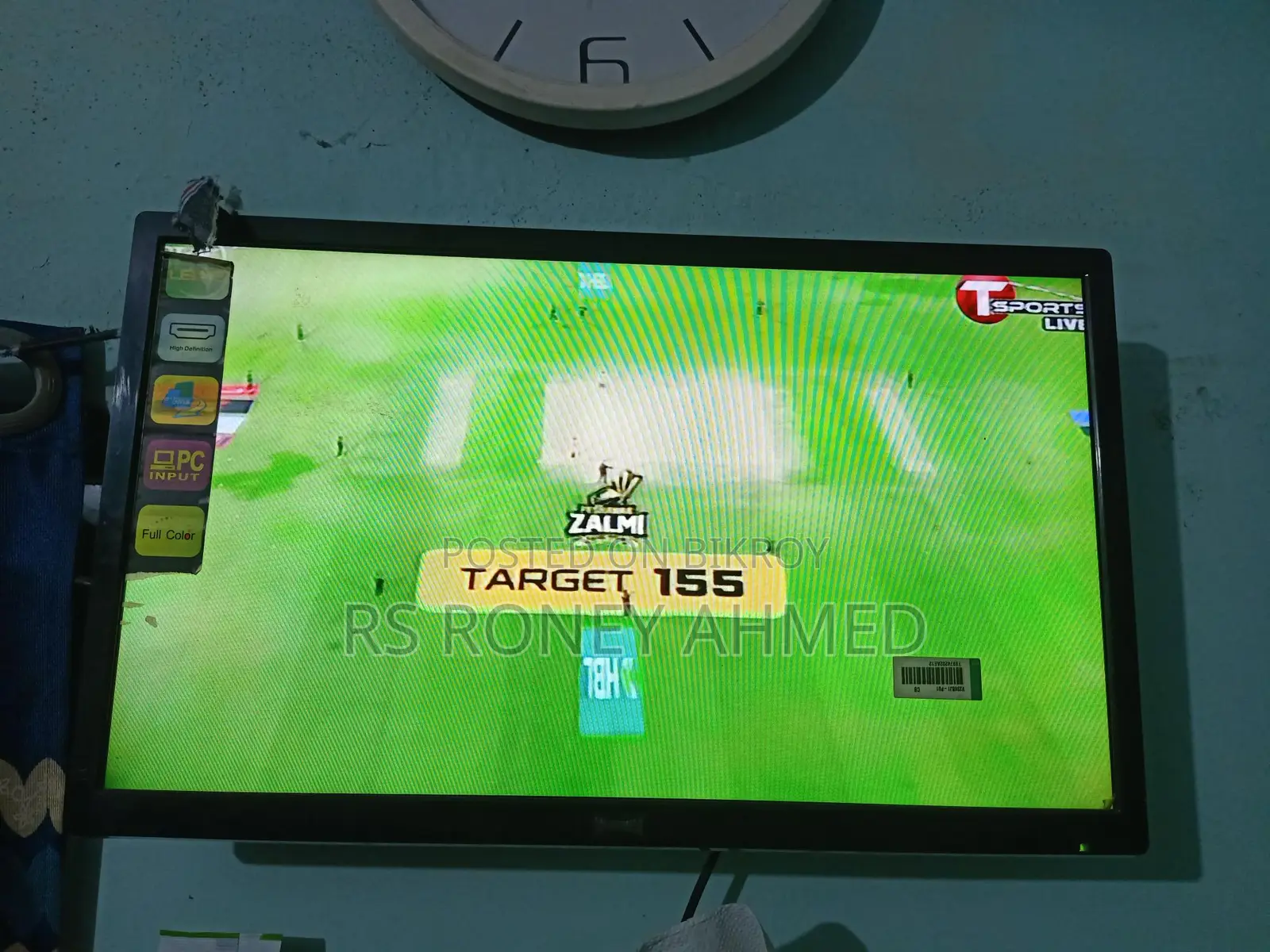 Fresh condition 24" LED TV, no issues at all.