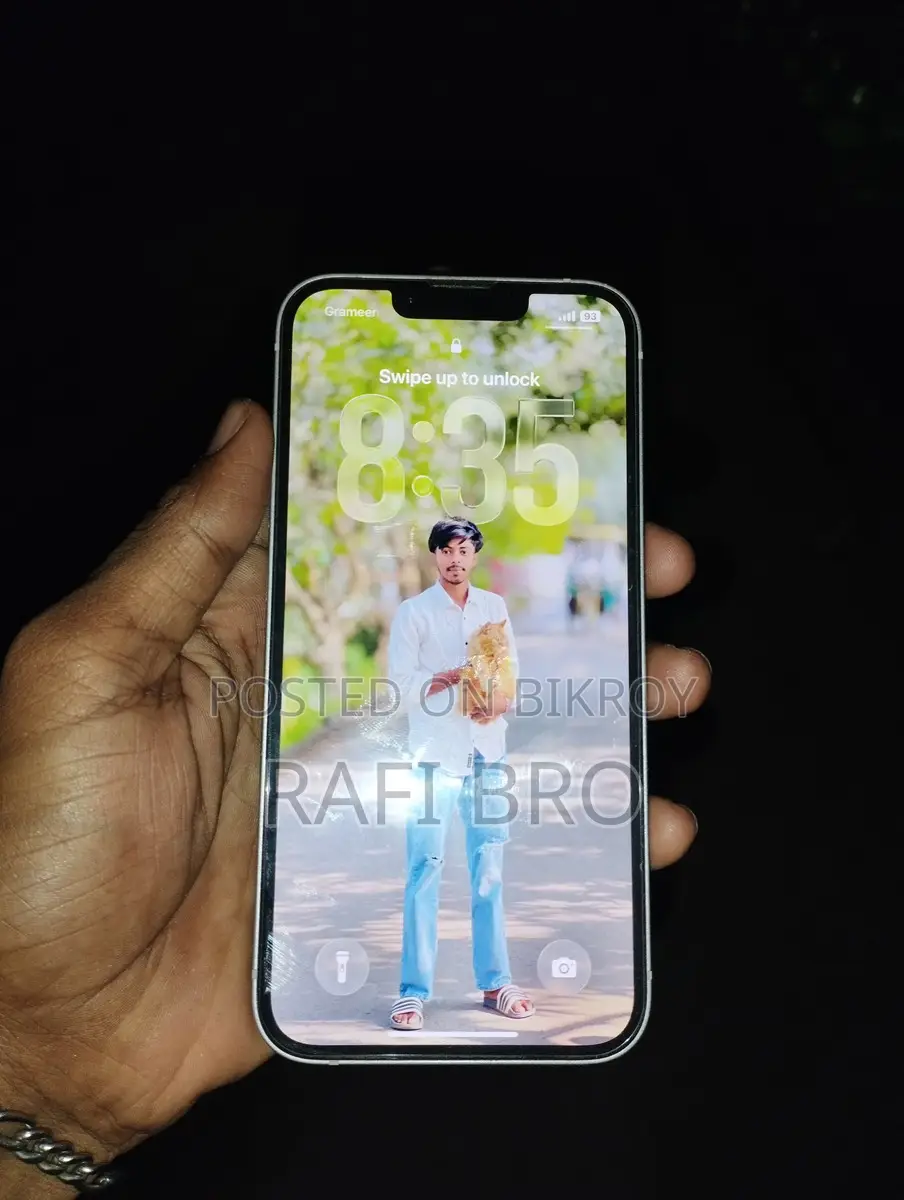 Apple iPhone 14 (Used)