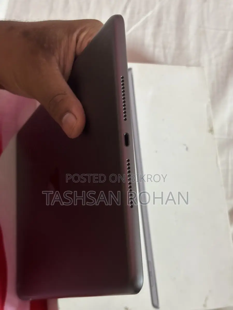 iPad 9th Gen (10.2-inch) 2021 Model WiFi Variant