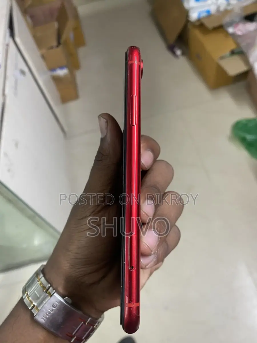 Apple iPhone XR (Used)
