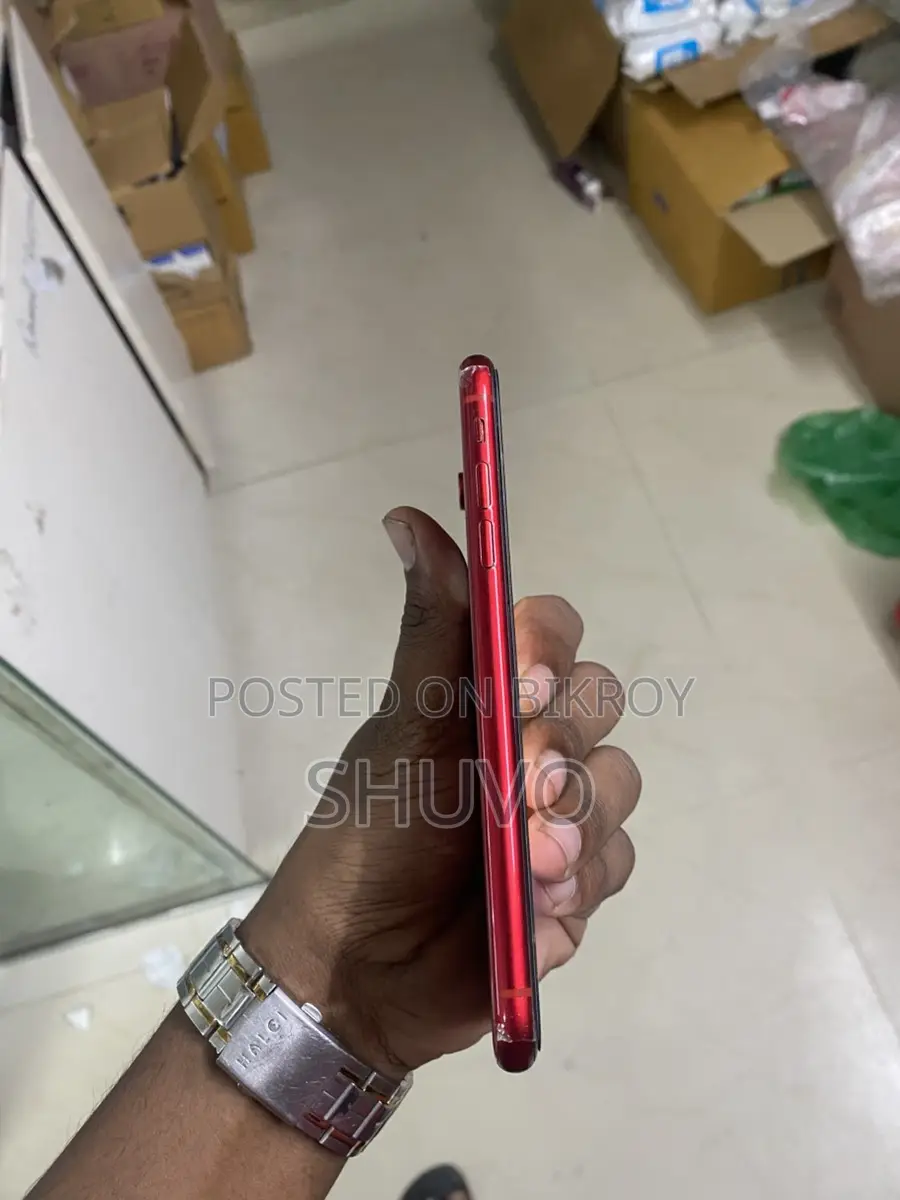 Apple iPhone XR (Used)