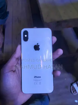 Apple iPhone XS (Used)