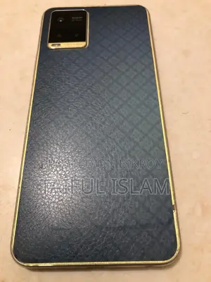 Vivo Y33s . (Used)