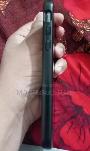Apple iPhone 8 (Used)