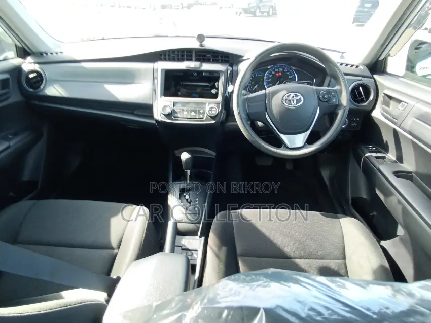 Toyota Axio EX PACKAGE 2020