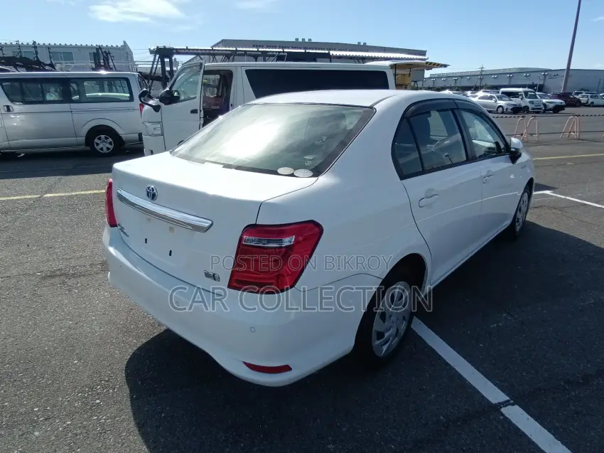 Toyota Axio EX PACKAGE 2020