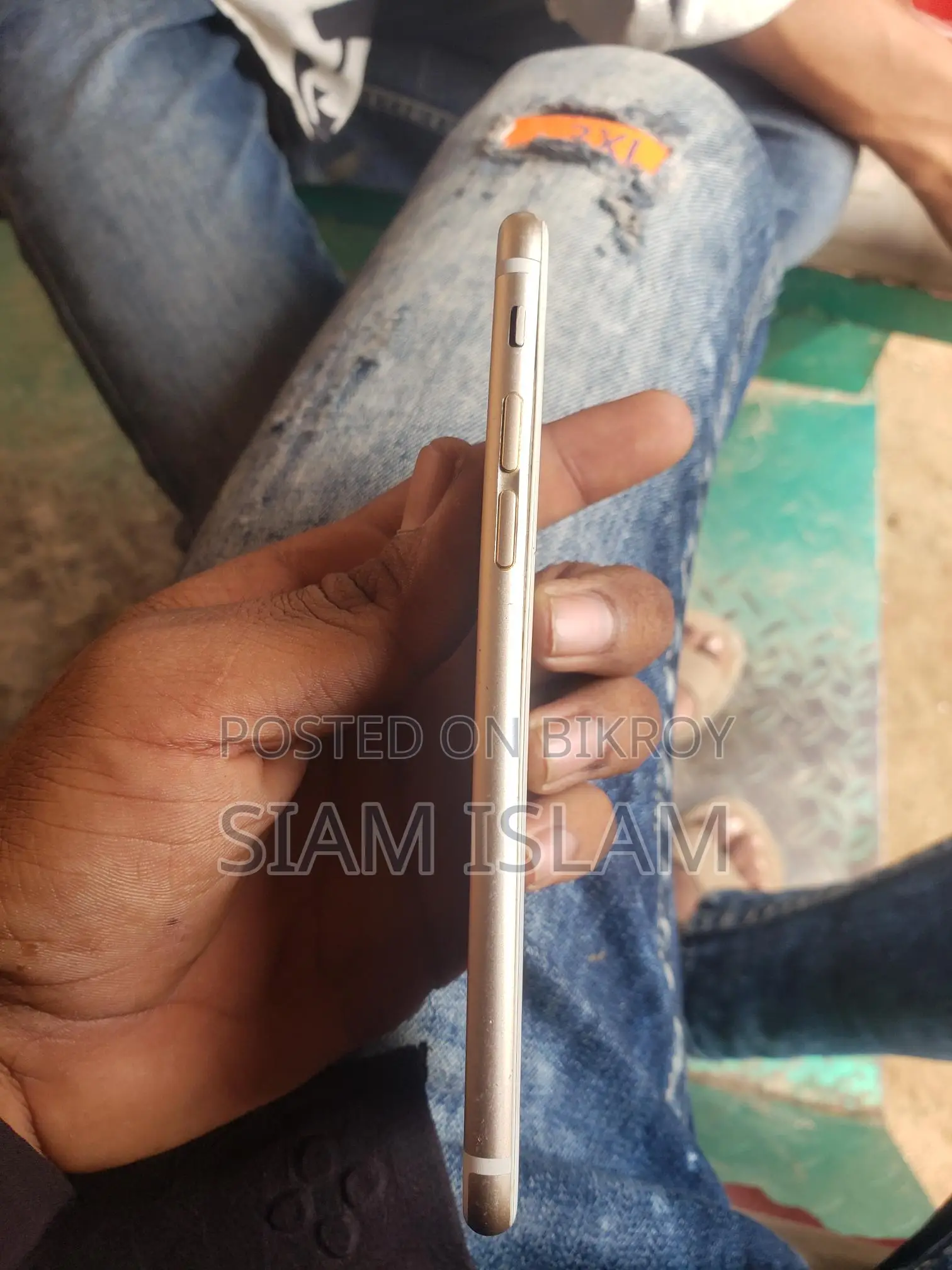 Apple iPhone 6 . (Used)