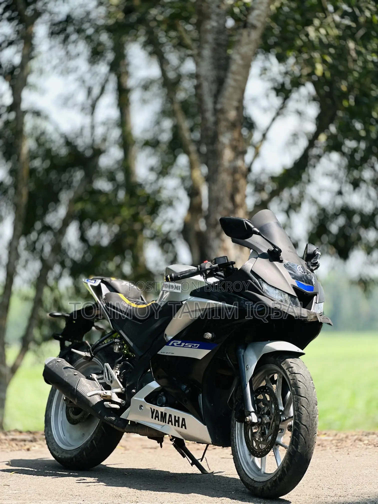 Yamaha R15 V3 Monster Edition . 2023