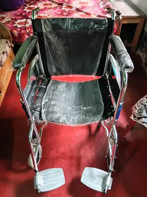 হুইল চেয়ার বিক্রয় হবে।