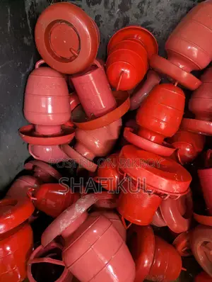 মুরগির খাবার পানির বড় পাত্র
