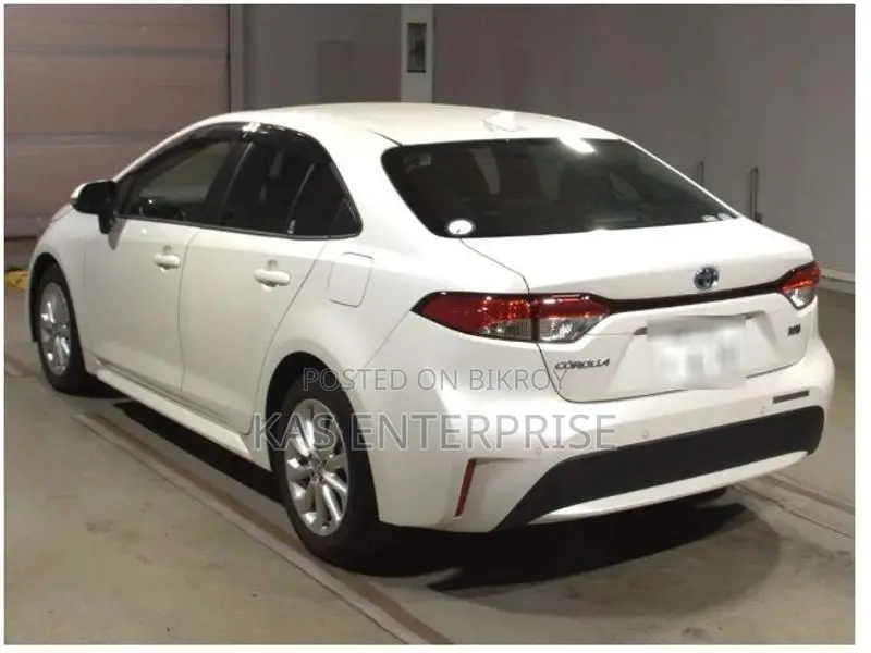 Toyota Corolla S PACKAGE PEARL HYB 2021