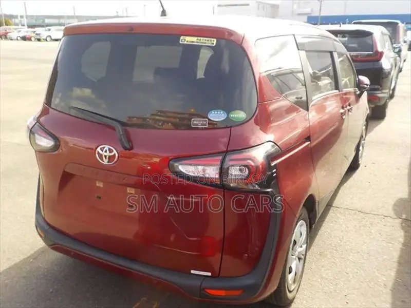 Toyota Sienta Non Hybrid G Red 2021
