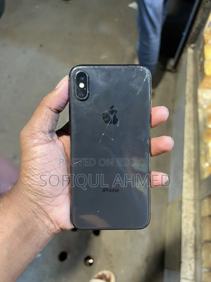 Apple iPhone X (Used)