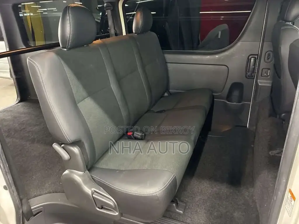 Toyota Hiace Super GL 2021