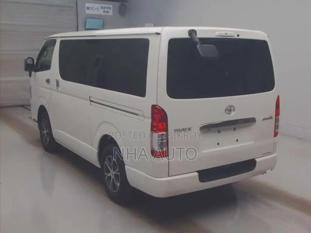Toyota Hiace Super GL 2021
