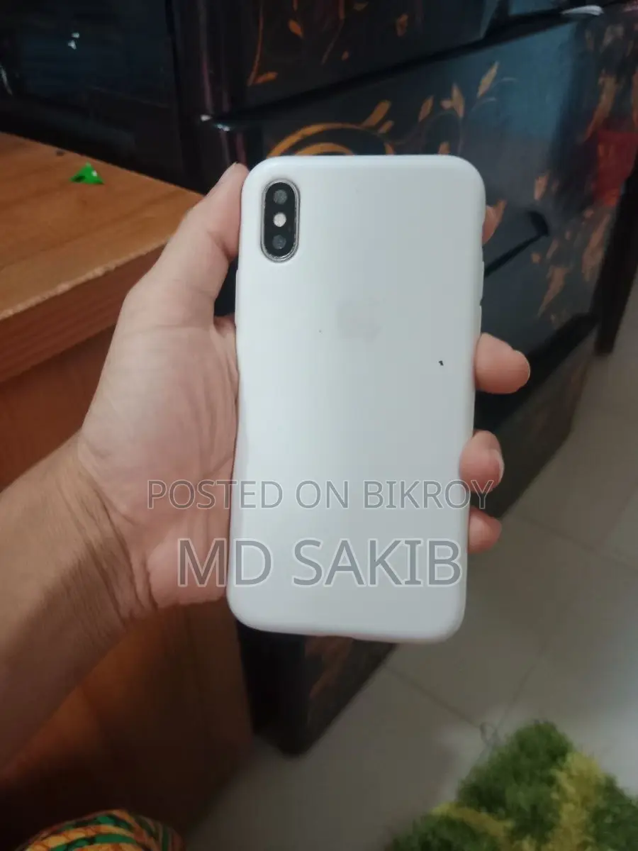 Apple iPhone X (Used)