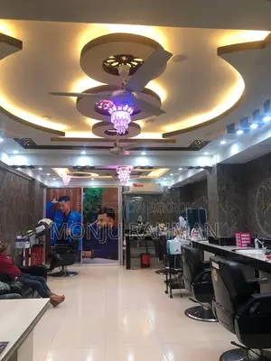 চালু অবস্তায় একটি সেলুন ভাড়া দেওয়া হবে