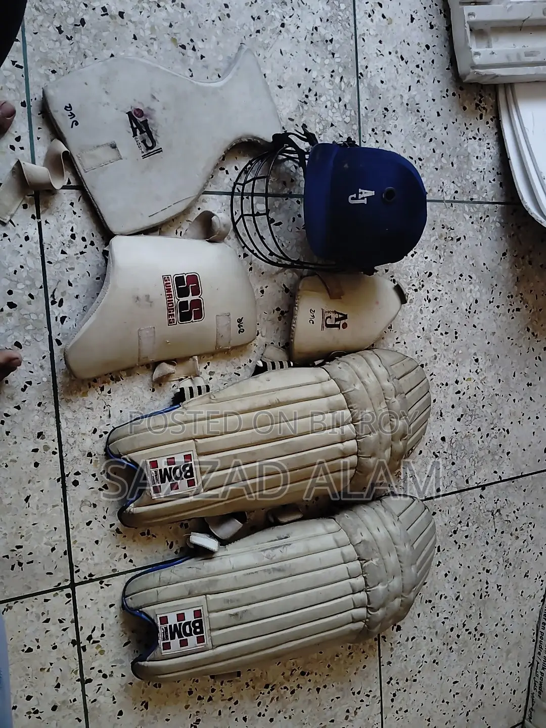 ক্রিকেট সরঞ্জাম