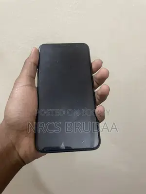Apple iPhone 11 Pro Max (Used)