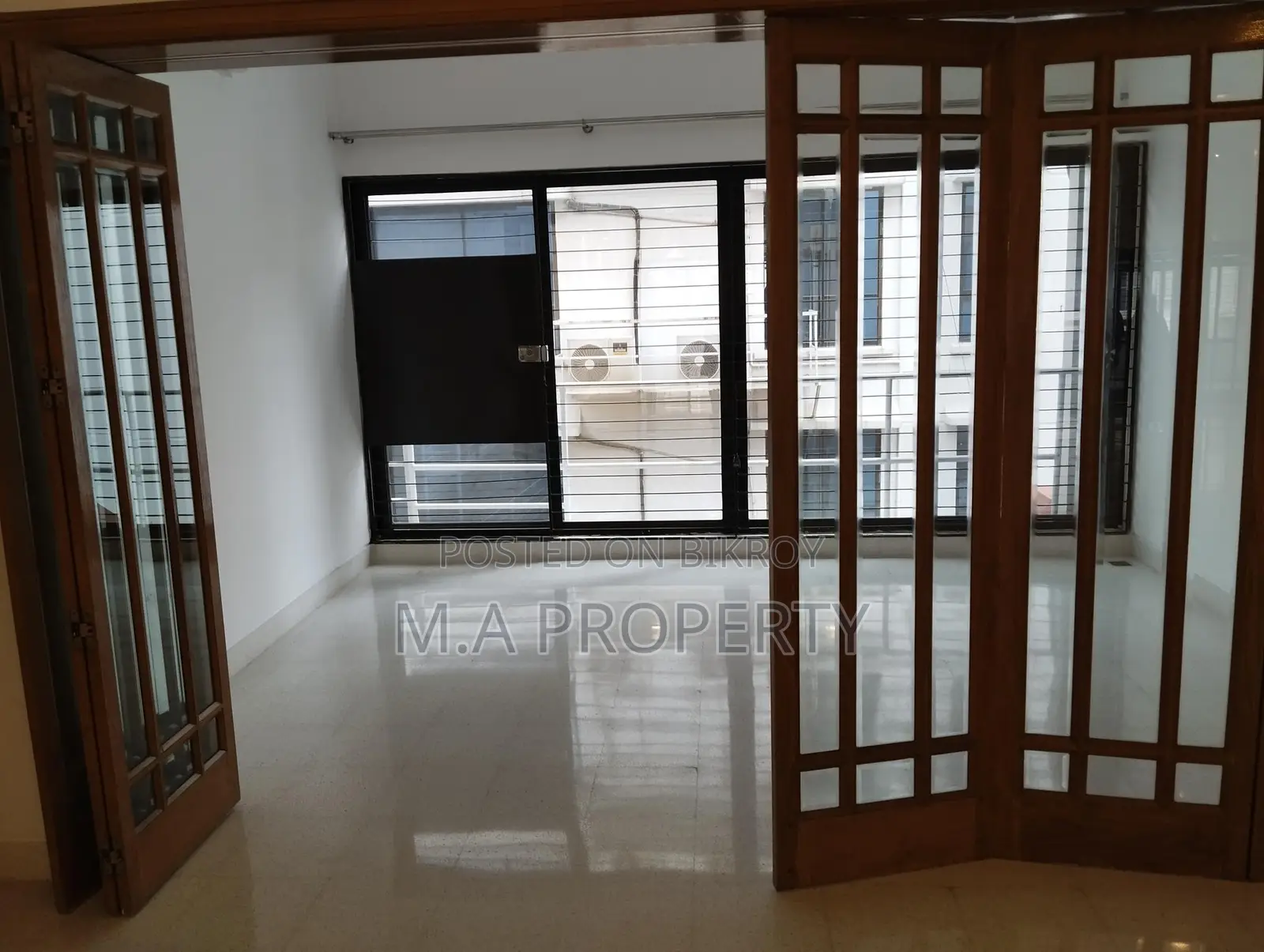 Luxury Semi-Furnished 4-Bedroom Flat for Rent in Baridhara Diplomatic Zone