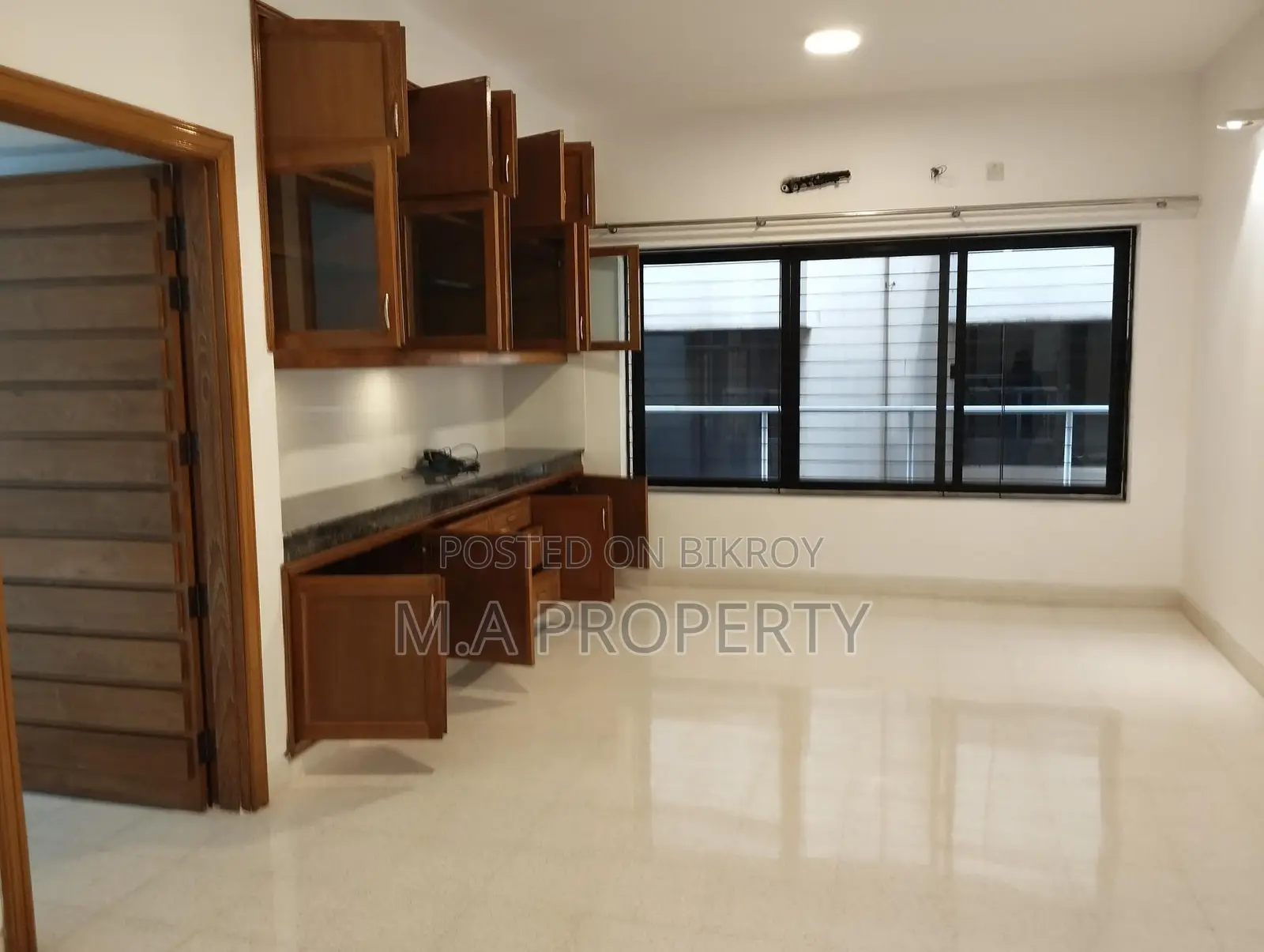 Luxury Semi-Furnished 4-Bedroom Flat for Rent in Baridhara Diplomatic Zone