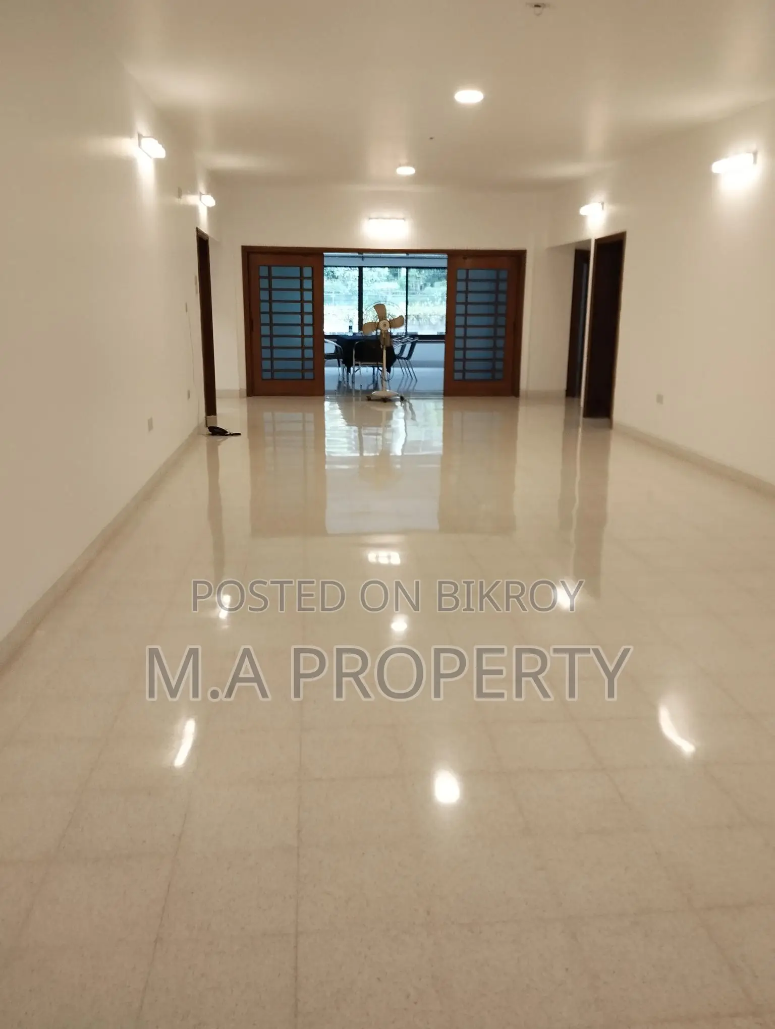 Luxury Semi-Furnished 4-Bedroom Flat for Rent in Baridhara Diplomatic Zone