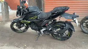 Suzuki Gixxer FI ABS (Black) 2023