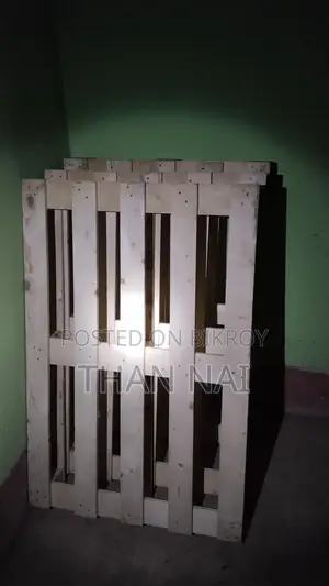 কাঠের প্যালেট বিক্রি করা হবে।