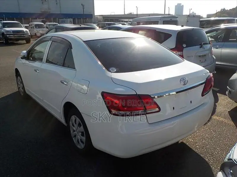 Toyota Premio F Pack. 2020