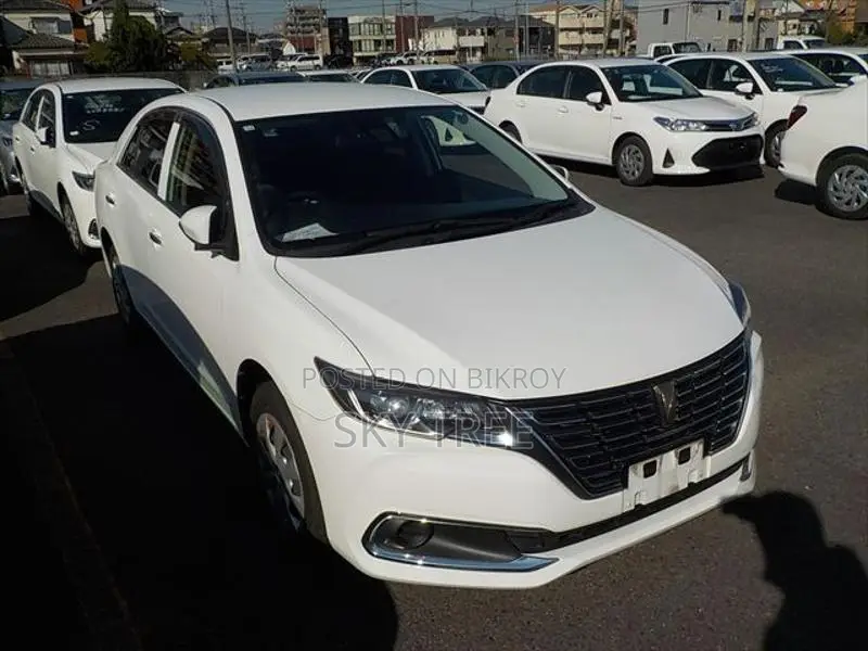 Toyota Premio F Pack. 2020